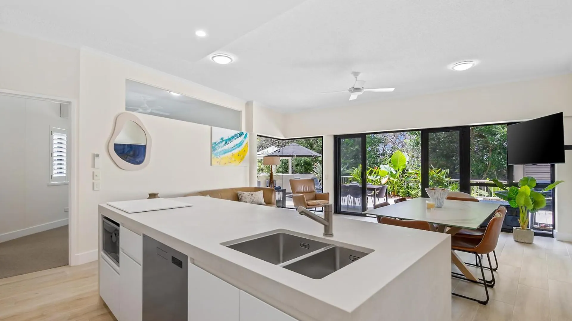 Mirra Chana Mooloolaba